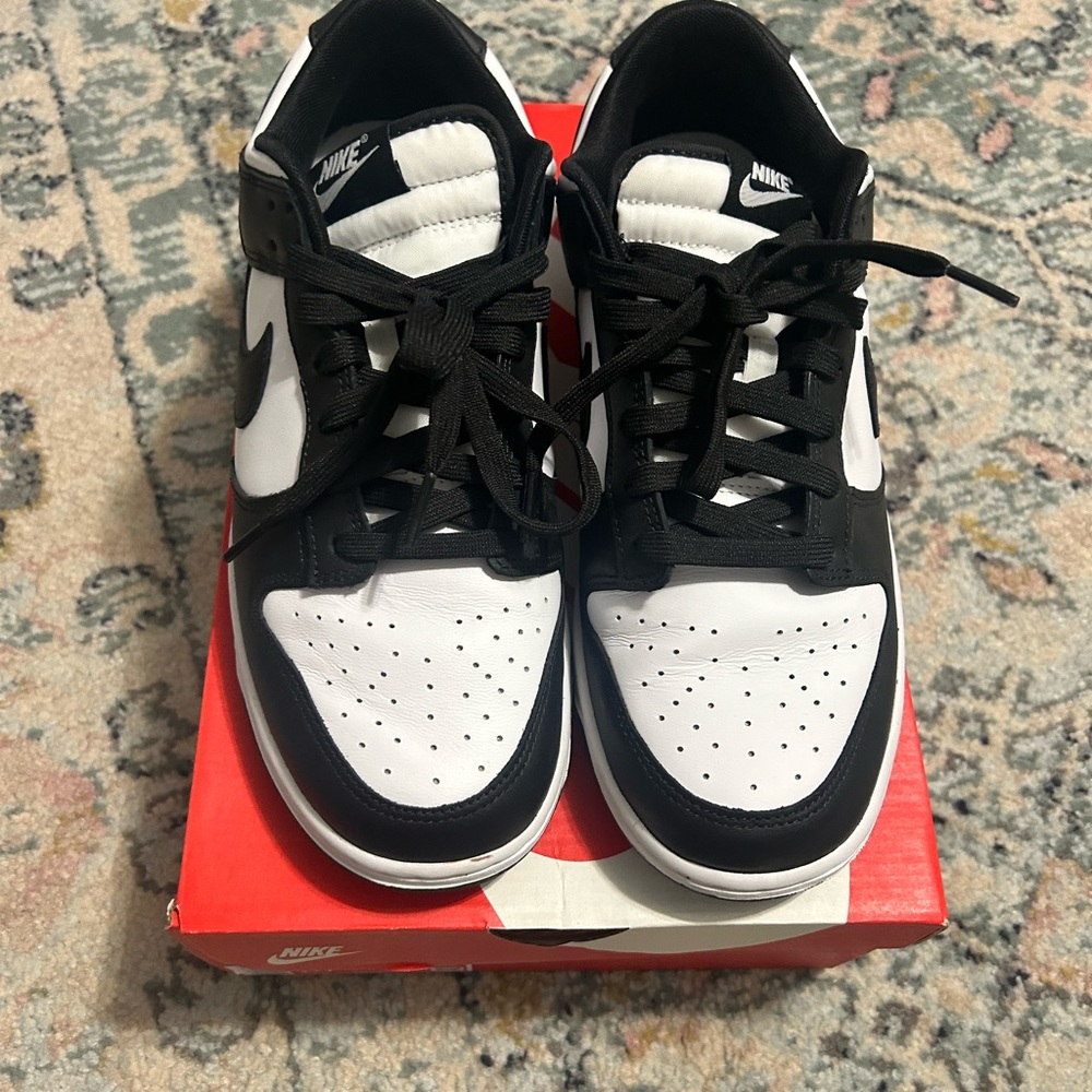 Men’s Nike Dunk Low Retro size 10.5
